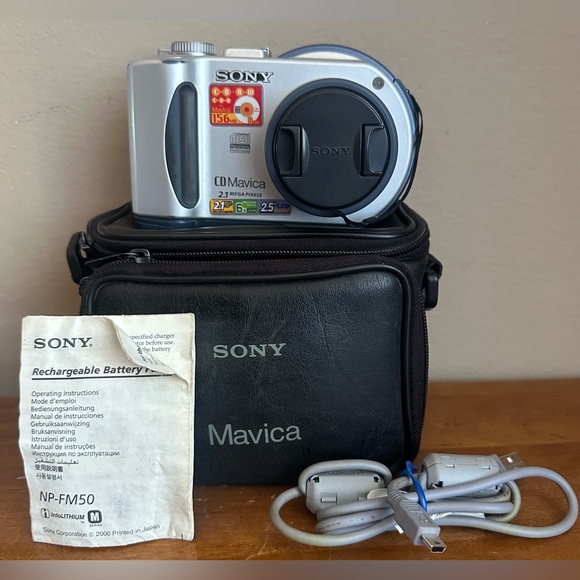 Sony Mavica MVC-CD200 MPEGMovieHQ 2.1MP 2.5